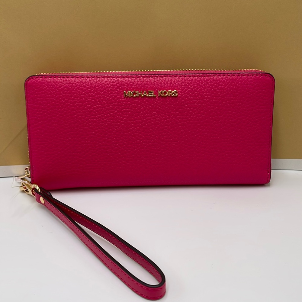 MICHAEL KORS
Leather Continental Wristlet Phone Case Wallet 
Electric Pink 
NWT